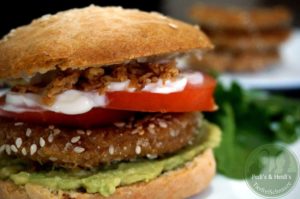 Schnitzel-Patty , schnelles Burgerbrötchen